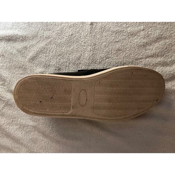 Brighton Medallion Slip On Sneakers Women's Size 9 - Picture 3 of 9